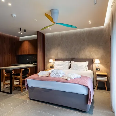 Selemnos Apartment Patras