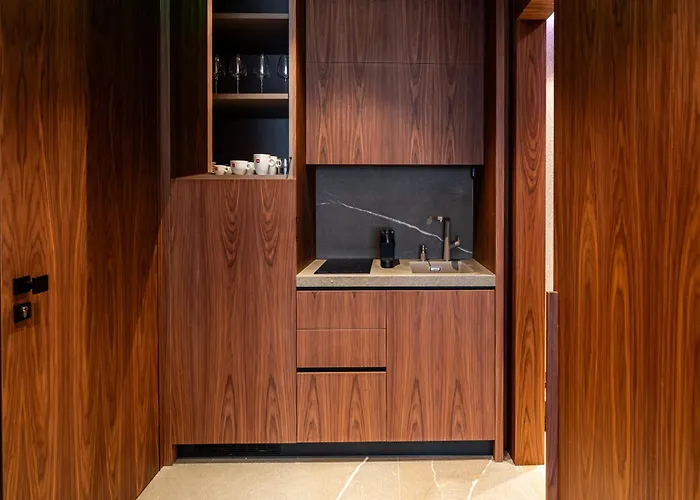 Selemnos Boutique Apartment Patras