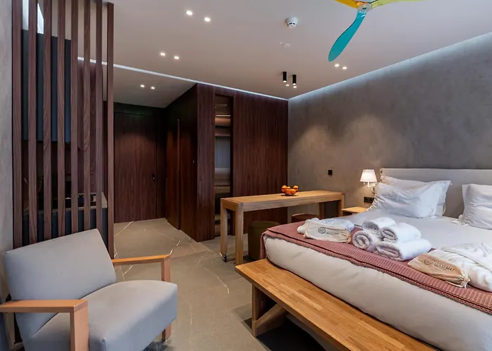 Selemnos Boutique Appartamento Patras